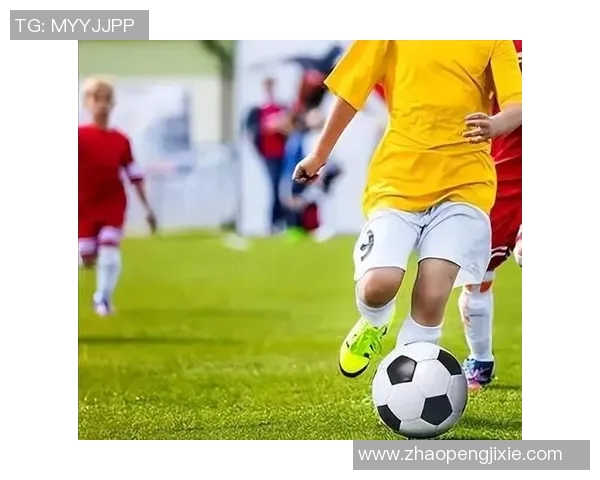 小孩能否成为足球明星的关键因素与培养路径探讨